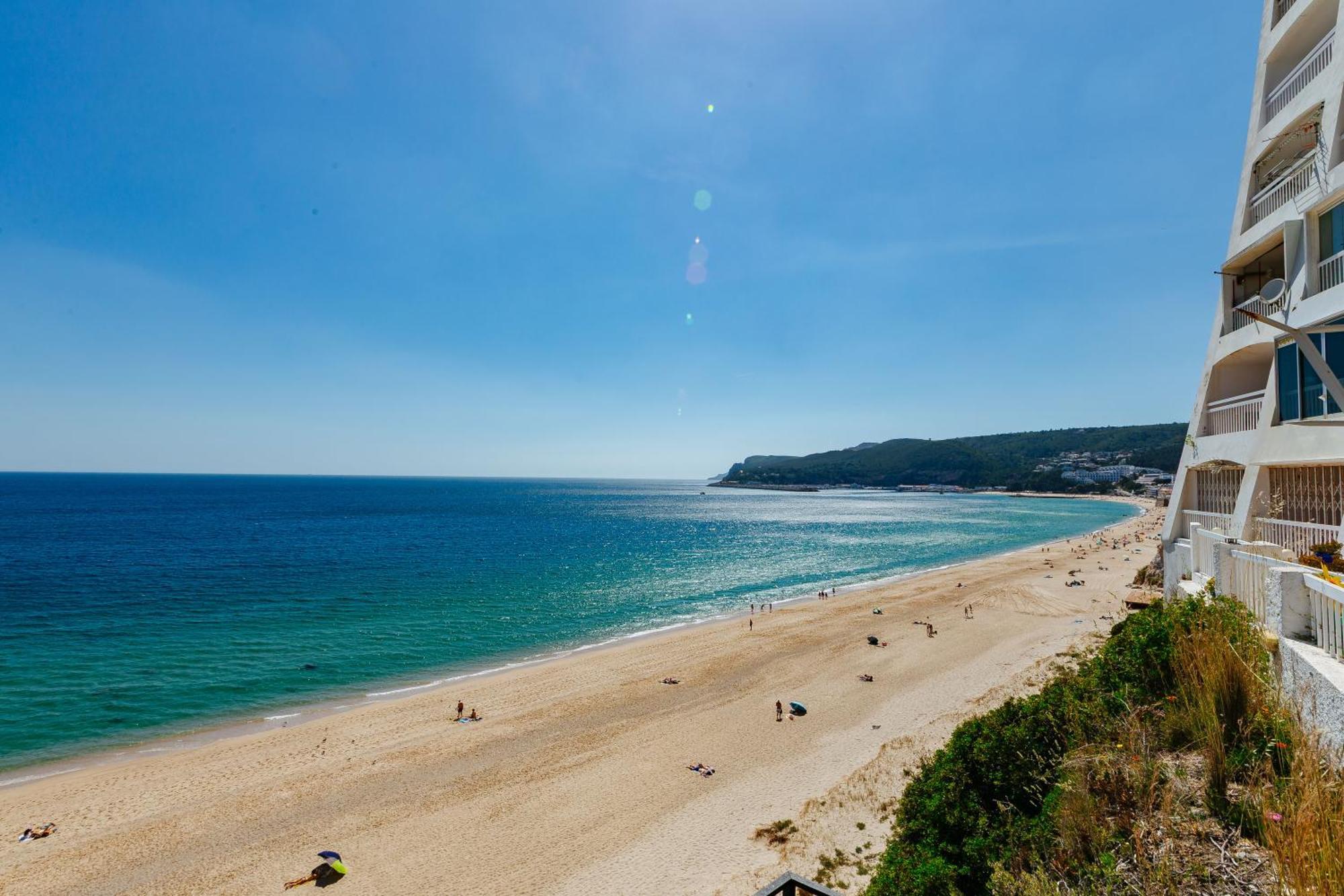 Rent4Rest - Sesimbra Ocean View Studio Exterior photo