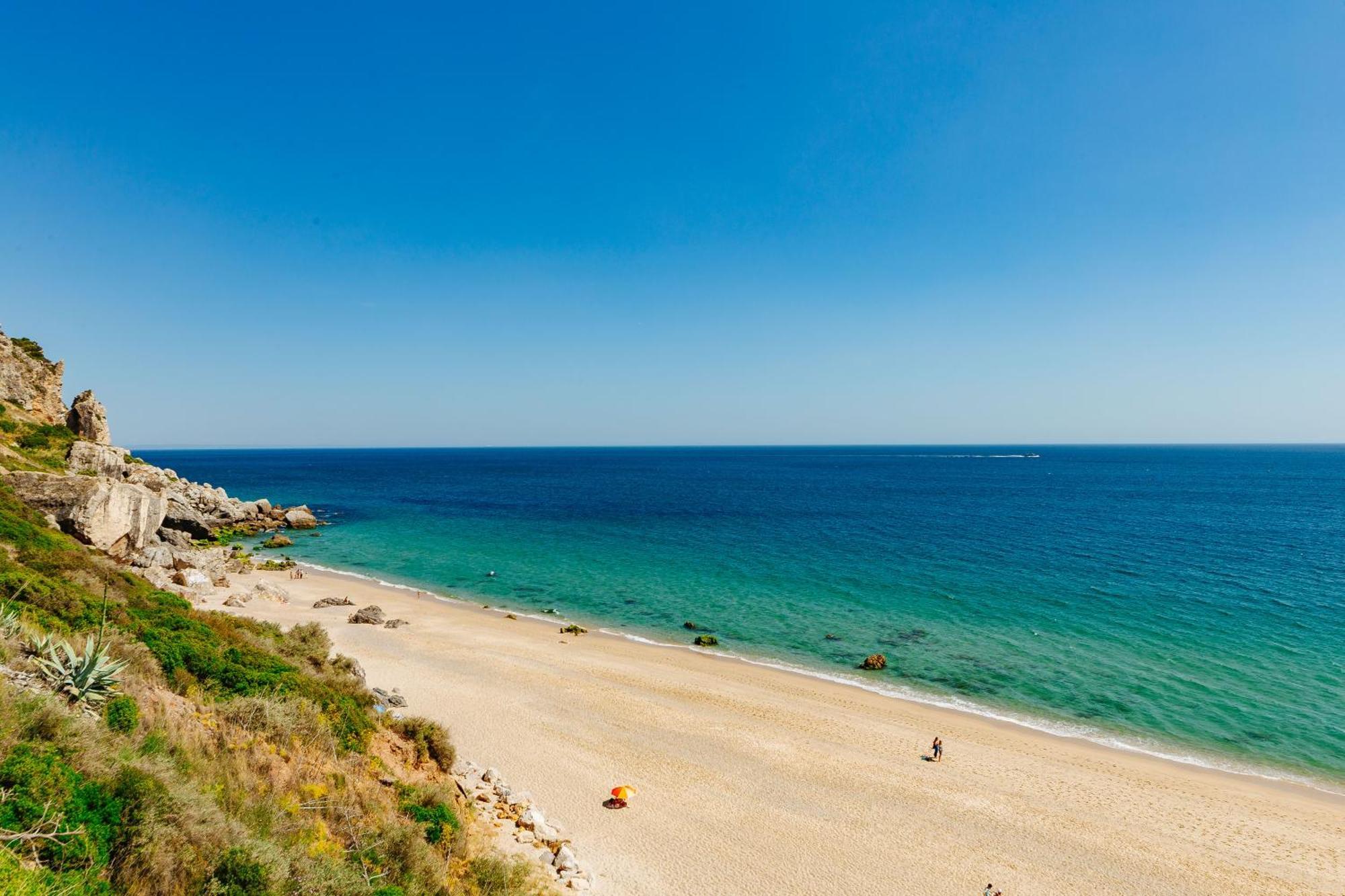 Rent4Rest - Sesimbra Ocean View Studio Exterior photo