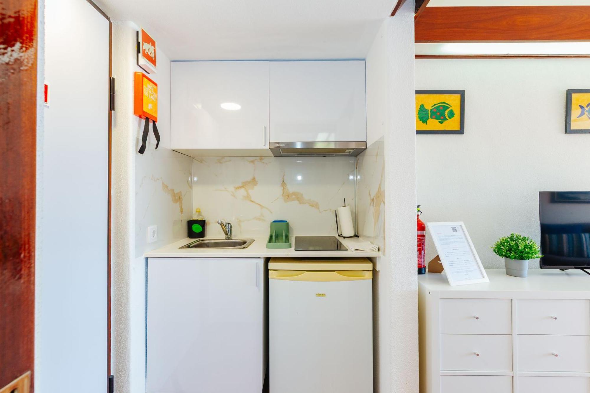 Rent4Rest - Sesimbra Ocean View Studio Exterior photo