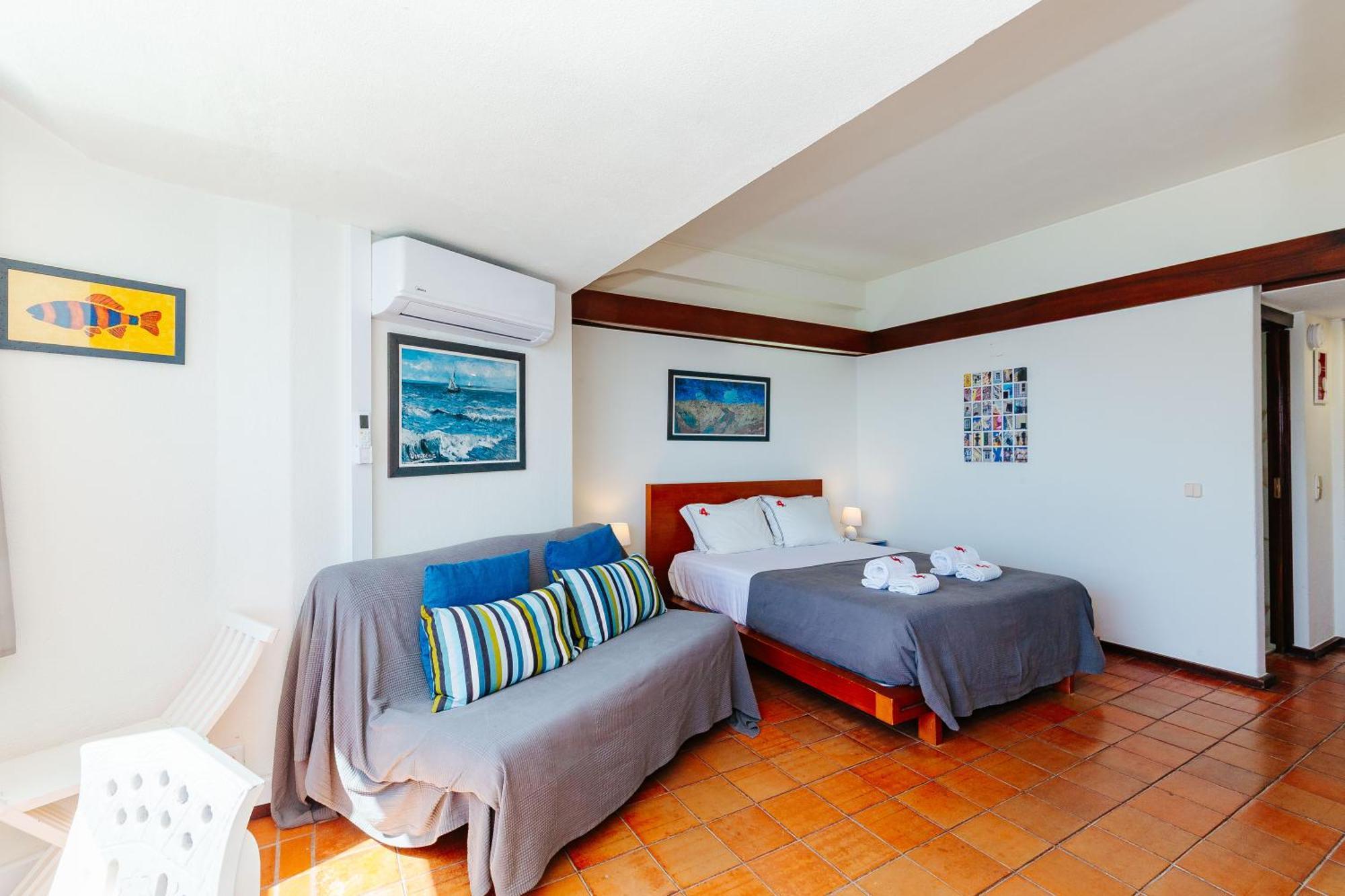 Rent4Rest - Sesimbra Ocean View Studio Exterior photo