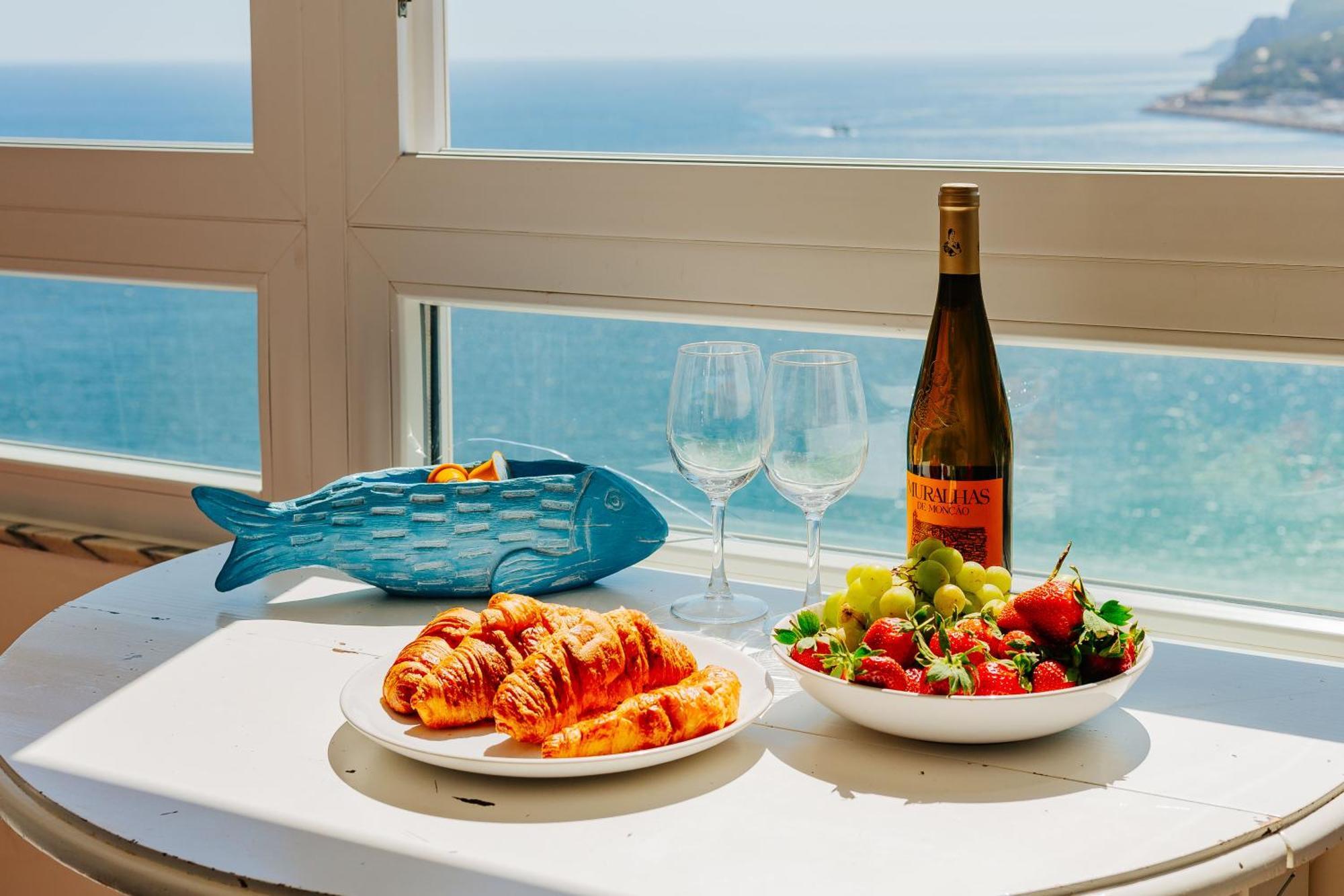 Rent4Rest - Sesimbra Ocean View Studio Exterior photo